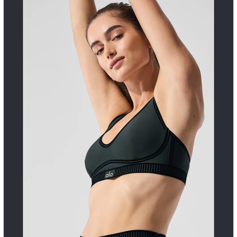 Alo Yoga airlift V-Neck Bralette Forest Green Velvet Stripe Band Adjustable